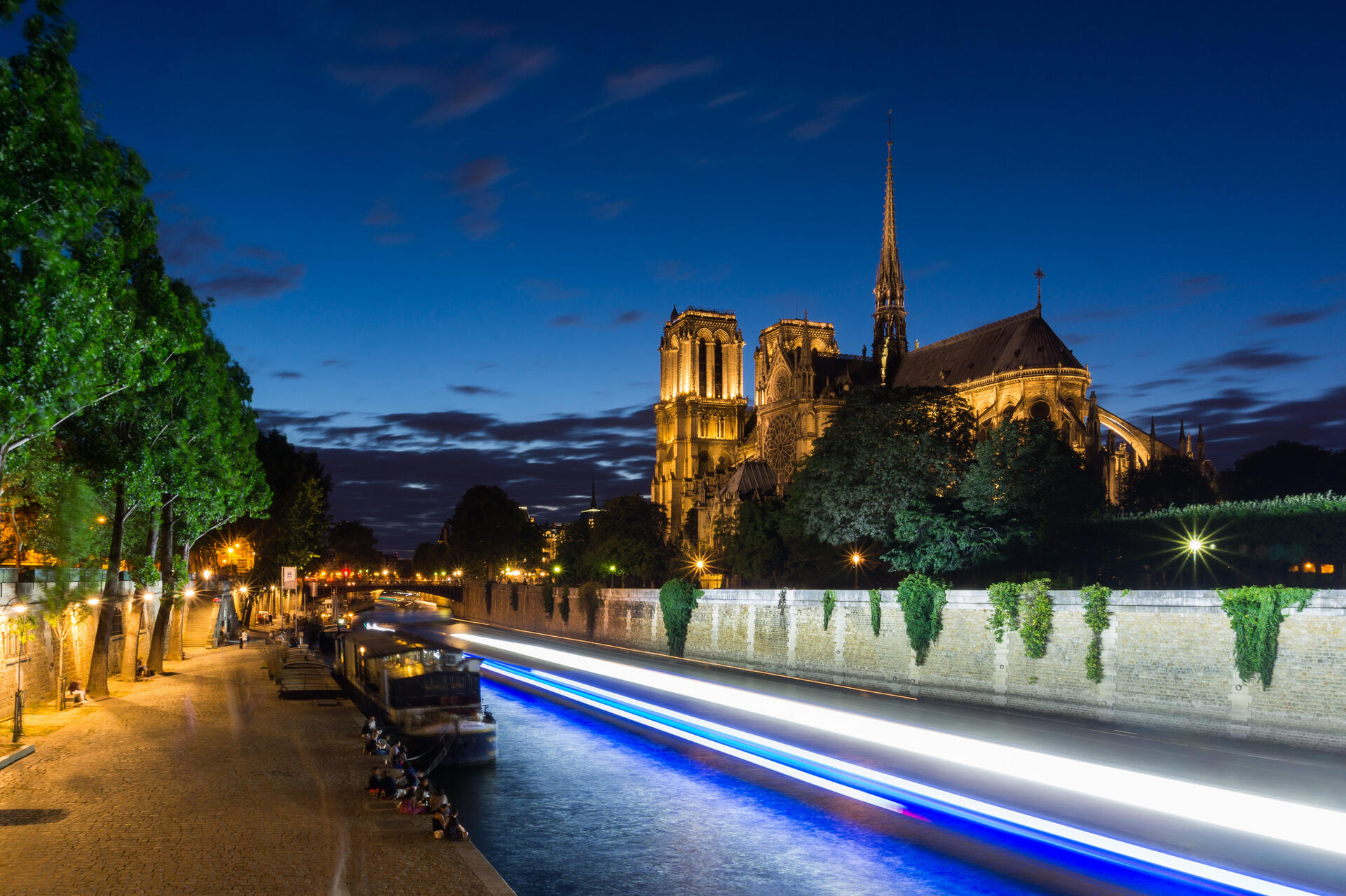 Discover Paris - Reserving