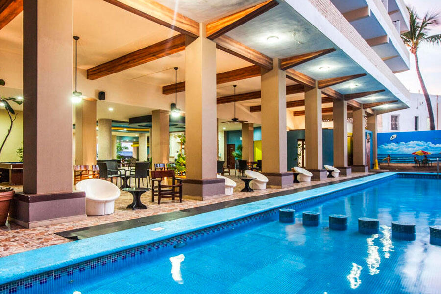 hoteles baratos en mazatlan