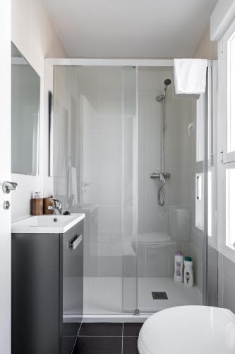 Foto del baño de Olala MAD Apartments