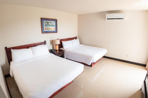 Foto de una habitación de Villas Sol Beach Resort - All Inclusive