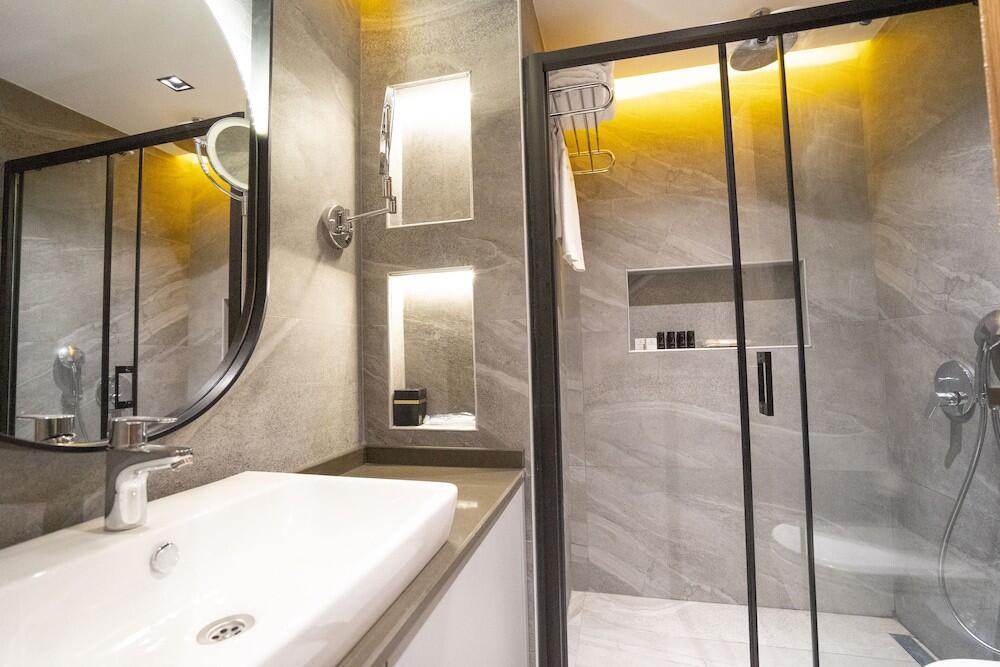 Foto del baño de Antalya Suite Hotel &amp;amp; Spa