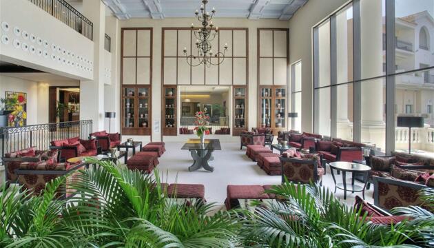 Foto de Hotel Doubletree By Hilton La Torre Golf Resort