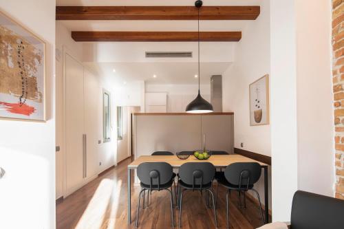 Foto de una habitación de Aspasios Market Balconies