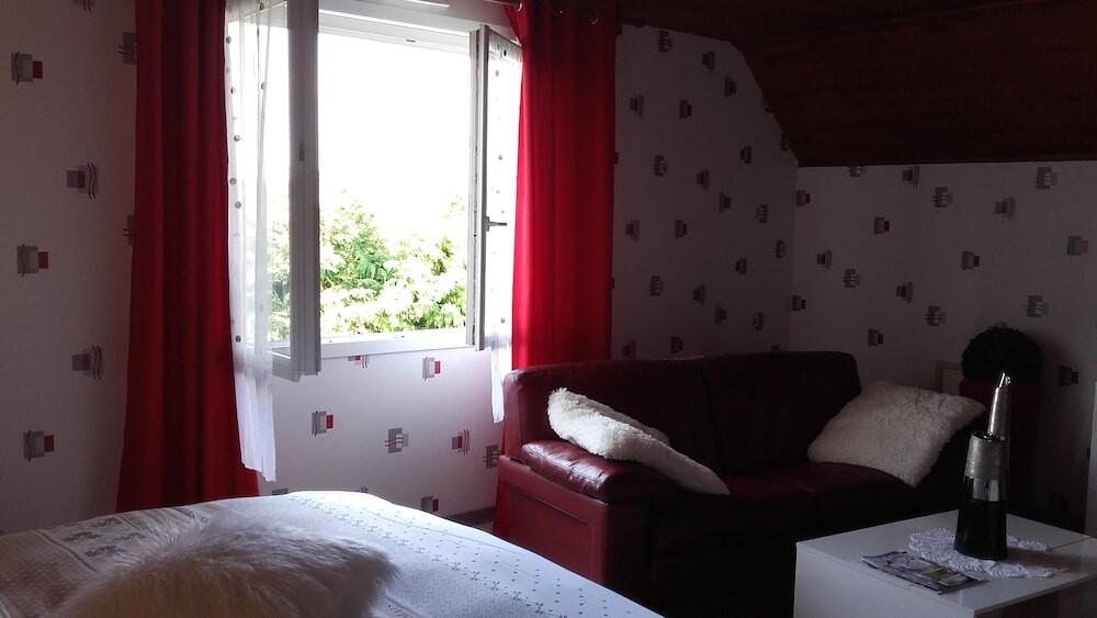 Foto de una habitación de Bed-and-Breakfast Chambre du Jardin Fleuri