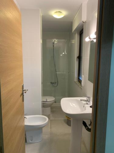 Foto del baño de La Villa Hostal