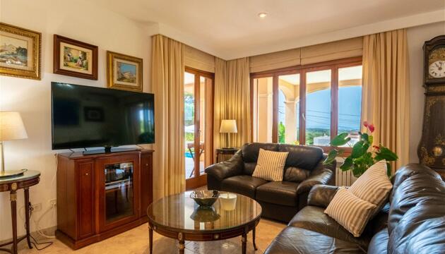 Foto de Villa de 5 habitaciones en Marratxí con piscina privada y vistas al mar, 280 m², 5 bedrooms