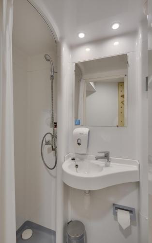 Foto del baño de The People - Marseille