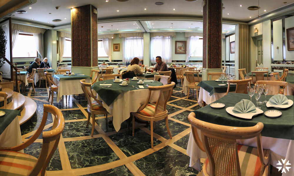 Foto de restauración de Hotel Tibur