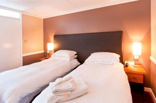 Foto de una habitación de Hotel Wee Waif by Greene King Inns