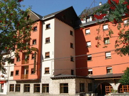 Foto del exterior de Hotel Villa de Canfranc