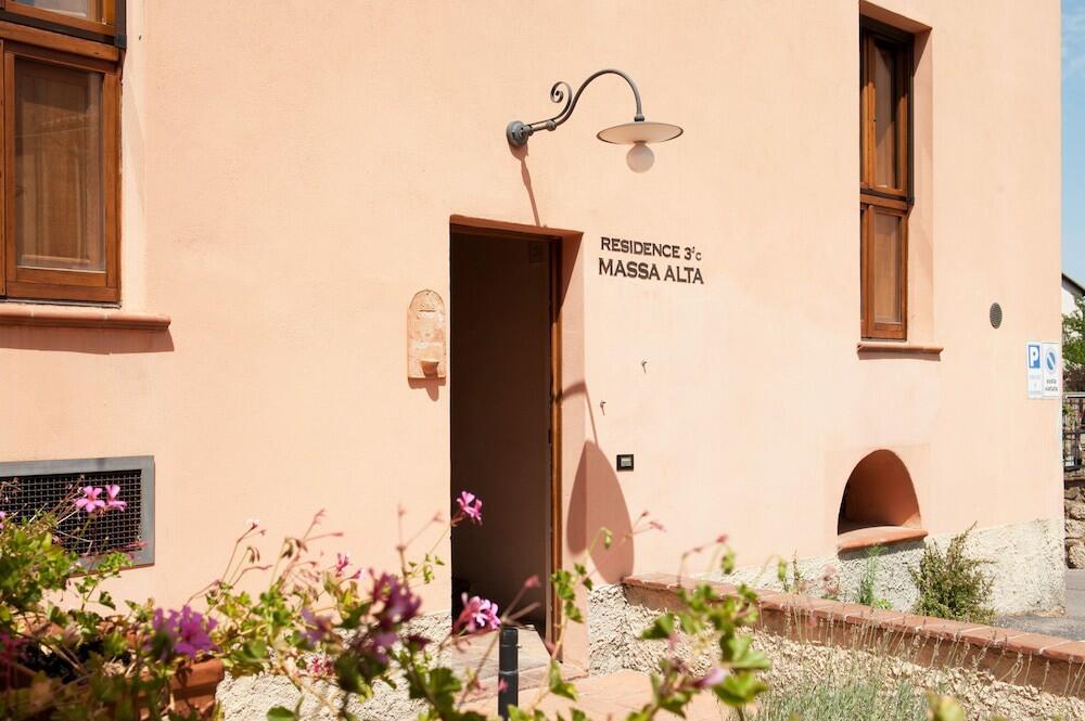 Foto del exterior de Aparthotel Massa Alta