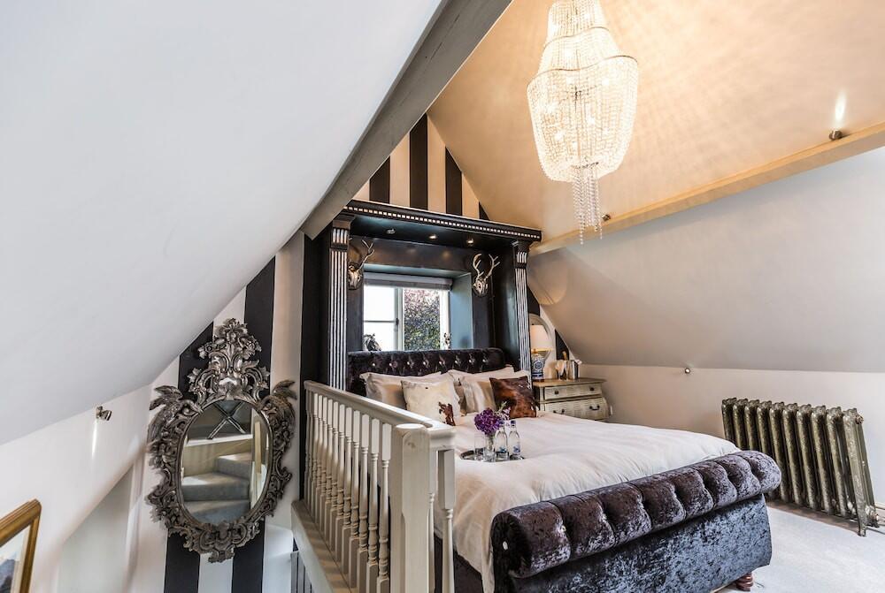 Room – Court House Manor Luxury B&amp;amp;B