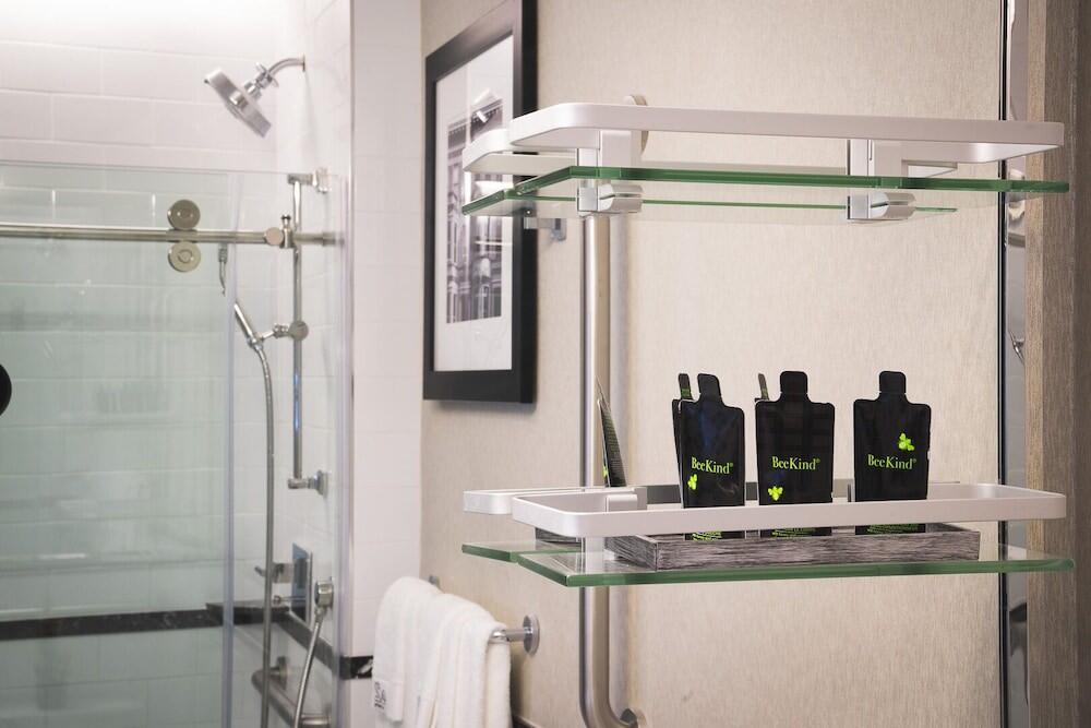 Foto del baño de 42 Hotel