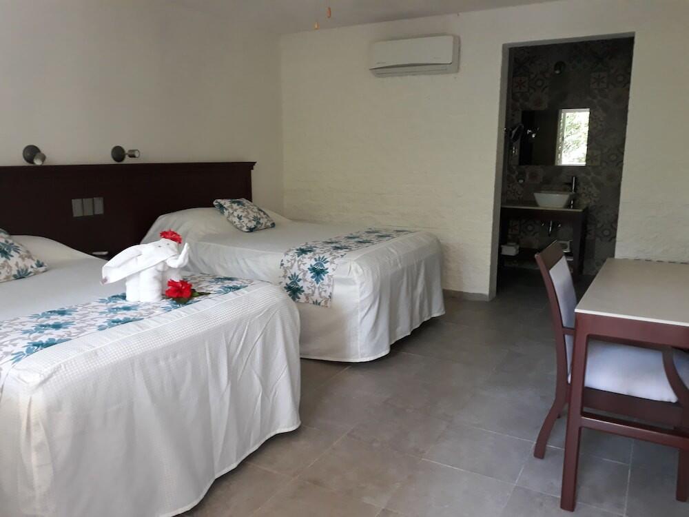 Room – Hotel Puerta Chichen