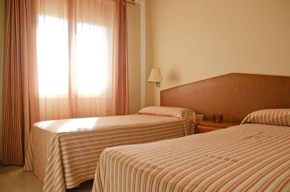 Foto de una habitación de RVHotels Apartamentos Tropic
