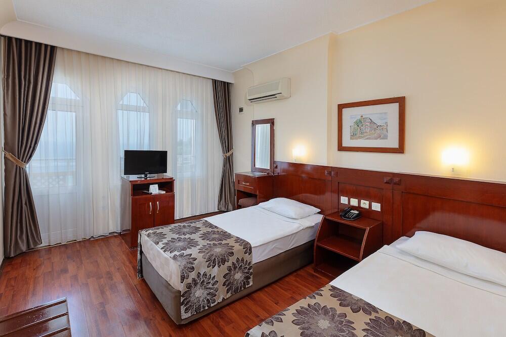 Foto de una habitación de Nazar Beach Hotel