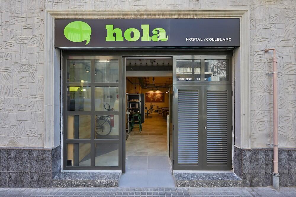 Foto del exterior de Hola Hostal Collblanc