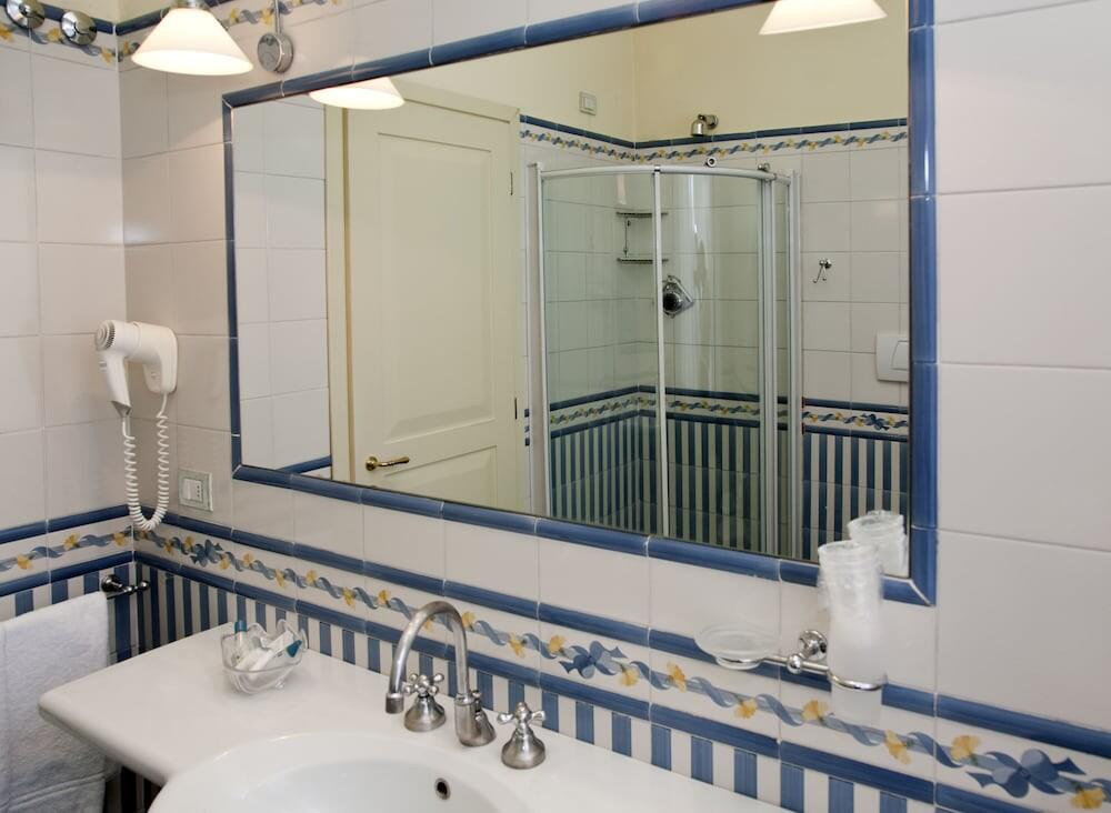 Foto del baño de Hotel Italia