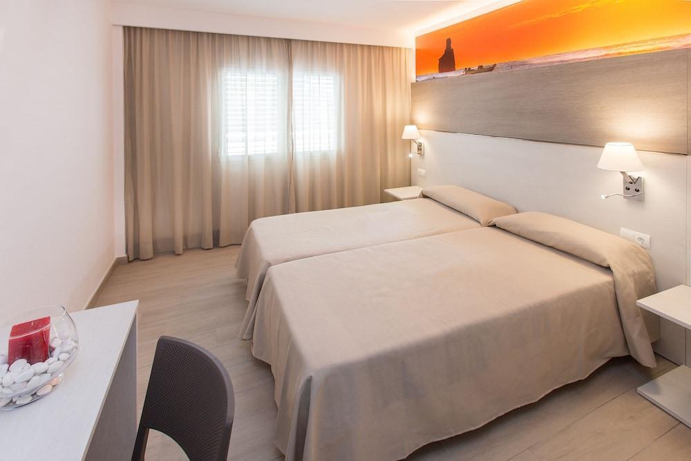 Foto de una habitación de Aparthotel Typic Art