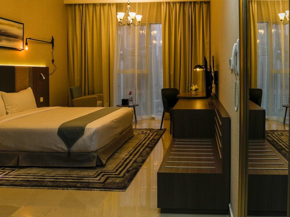 Foto de una habitación de Hotel Royal Regency Suites