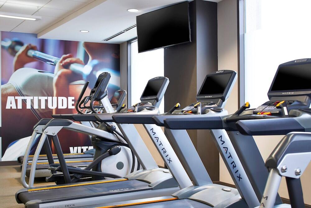 Foto de los servicios de Renaissance Chicago Glenview Suites Hotel