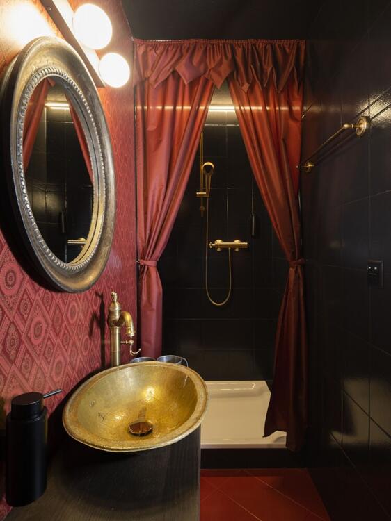 Foto del baño de Hotel Peanut Medieval Lodge