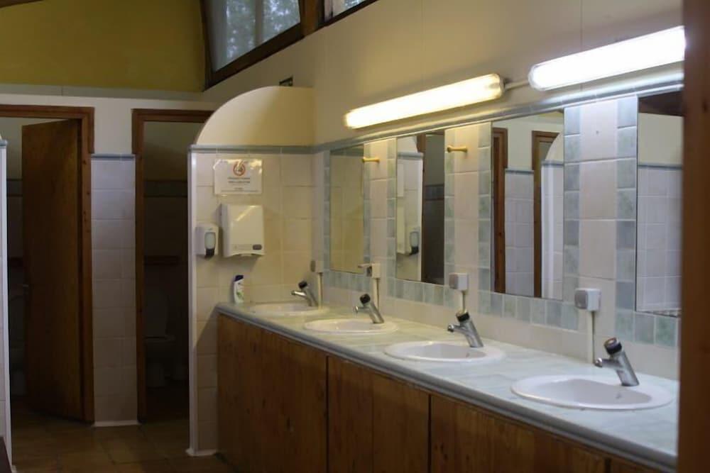 Foto del baño de Camping Besalu