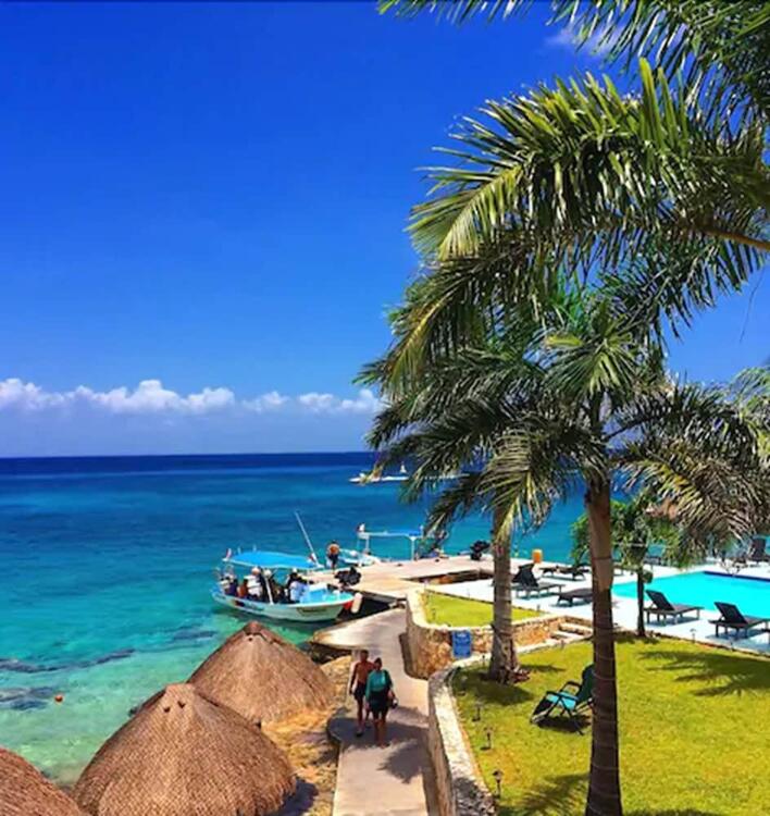 Foto del exterior de Hotel Blue Angel Resort