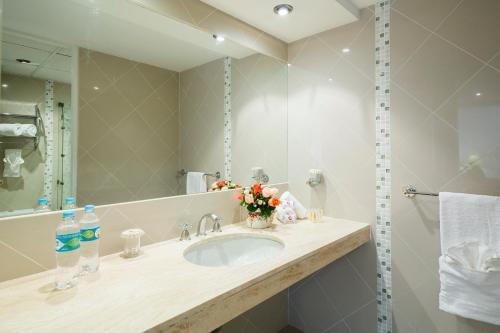 Foto del baño de Club Hotel Centro de Convenciones Cusco