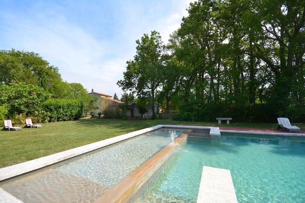Foto de los servicios de Bed-and-Breakfast Ancien Mas Du Moulin