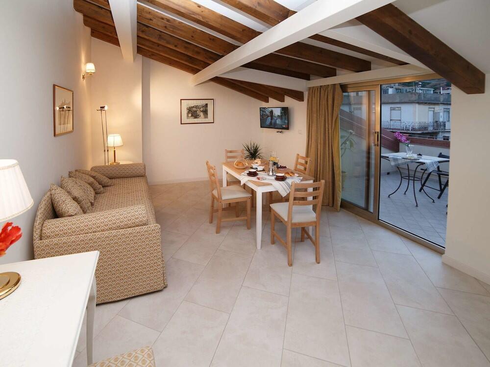 Foto de una habitación de B&amp;amp;B Marina Di Savoca