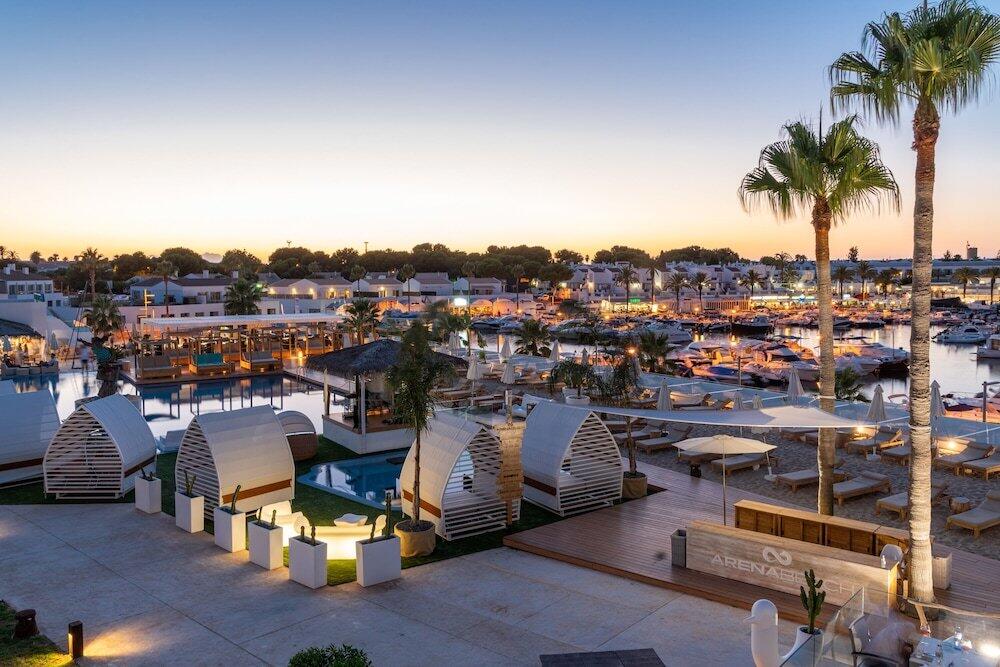 Foto de los servicios de Hotel Lago Resort Menorca - Casas del Lago Adults Only