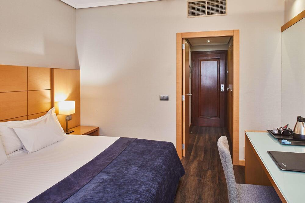 Foto de una habitación de Hotel Silken Ciudad de Vitoria