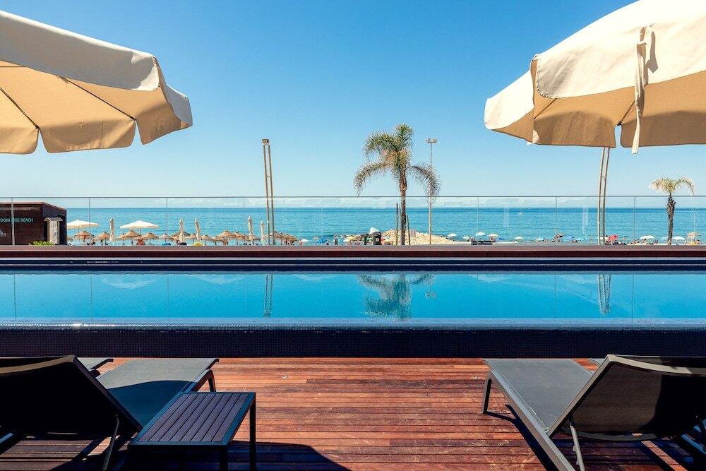 Foto de los servicios de Dom Jose Beach Hotel