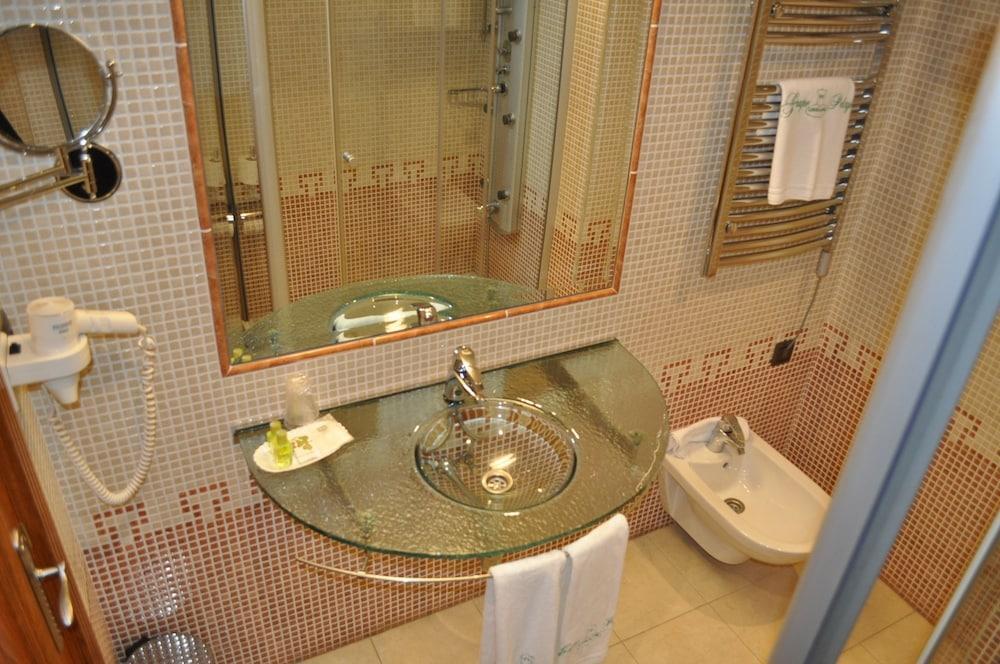 Foto del baño de Gran Hotel Liber &amp;amp; Spa Playa Golf