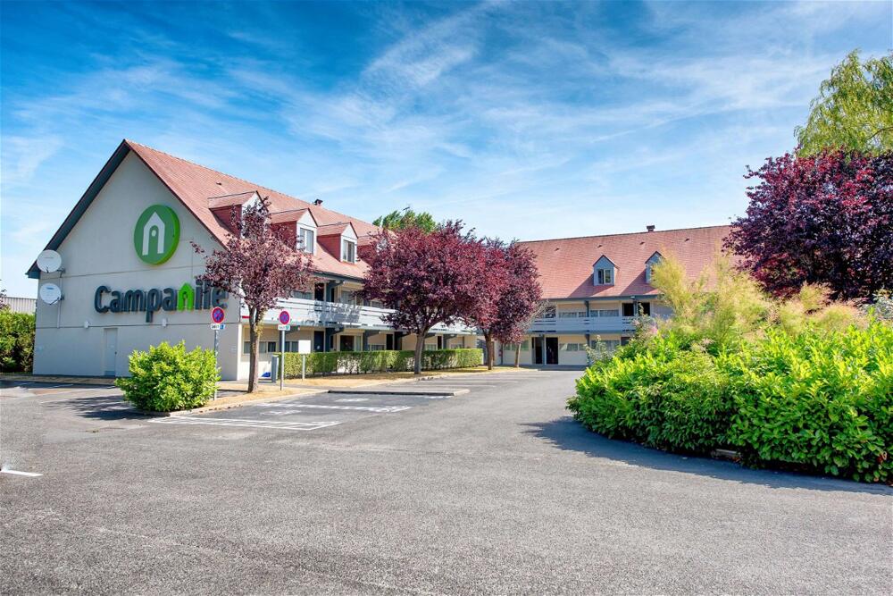 Foto del exterior de Hotel Campanile Deauville Saint-Arnoult