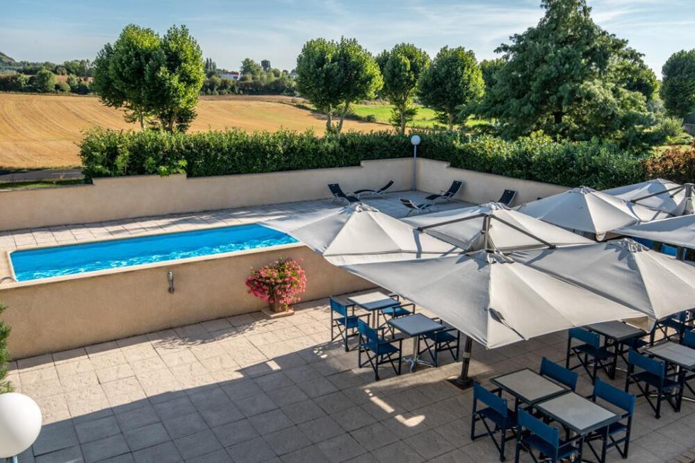 Foto general de Hotel Les Orchidées Logis