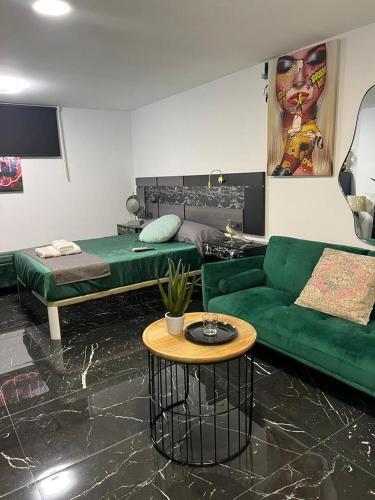 Foto de una habitación de Apartamentos Benidorm Black