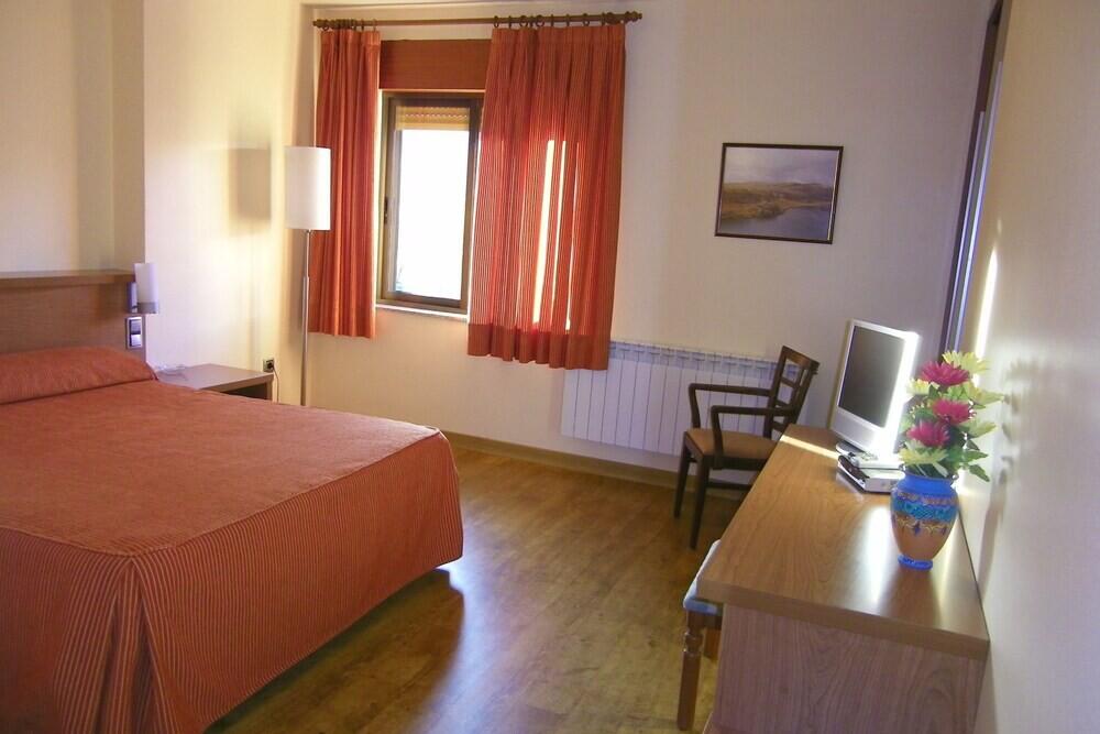 Foto de una habitación de Hotel Don Pepe Lago de Sanabria