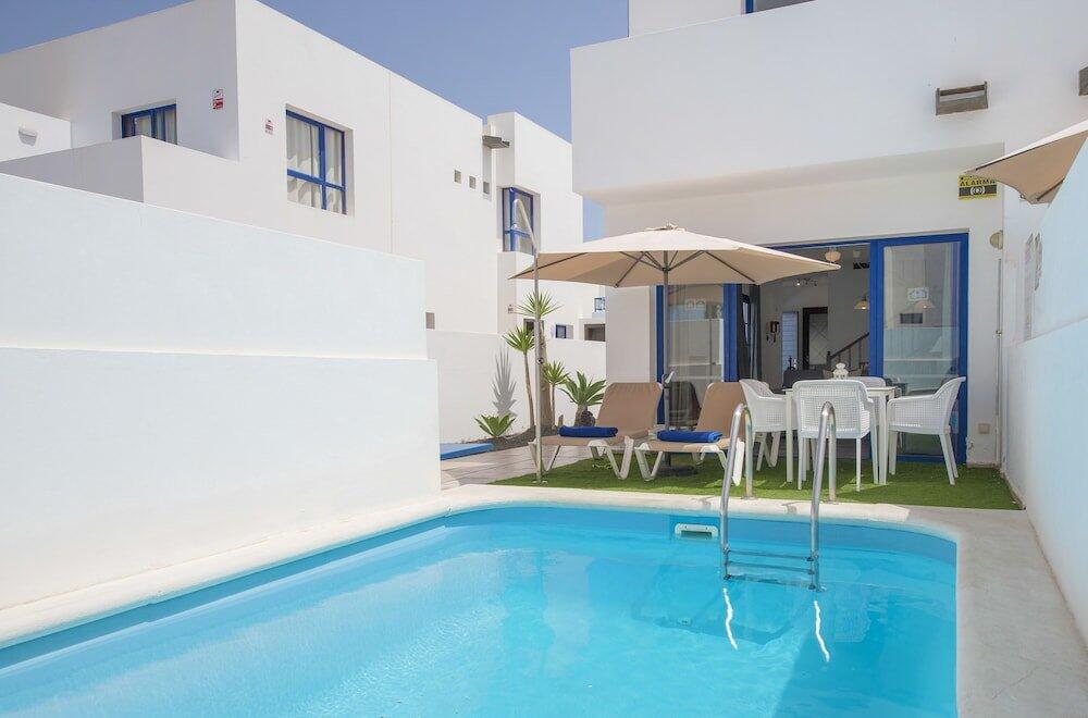 Foto de los servicios de Villas Puerto Rubicon