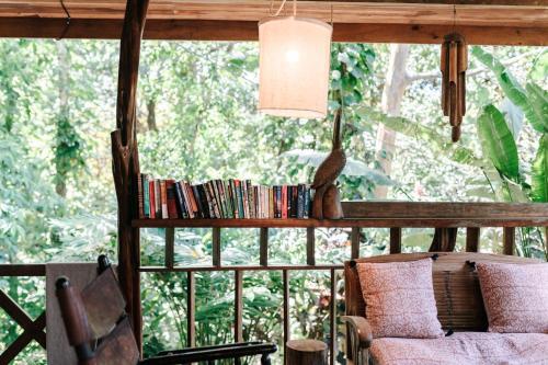 Foto de las zonas nobles de Bed-and-Breakfast Star Mountain Jungle Lodge