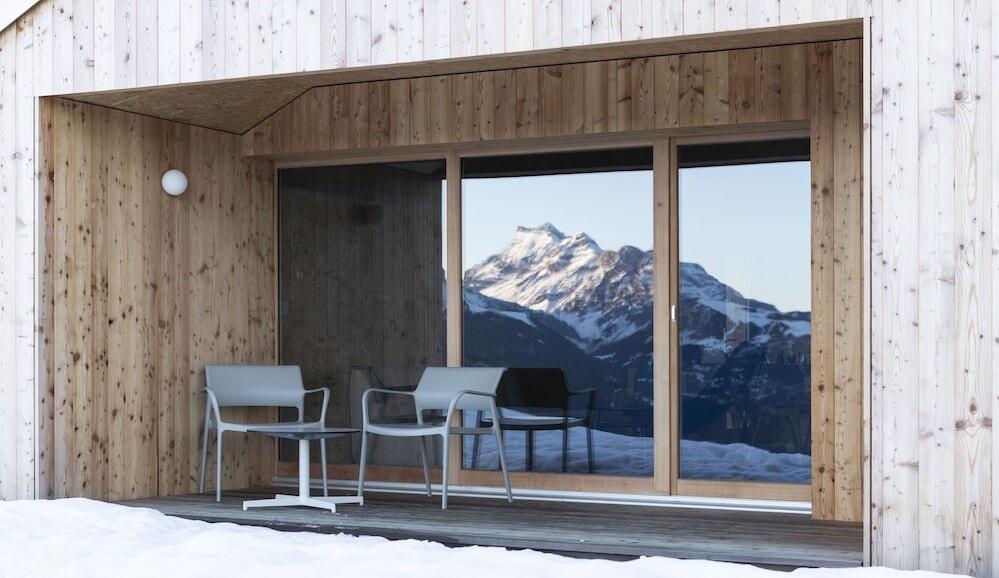 Foto del exterior de Hotel Swisscabin