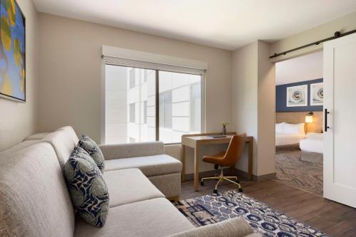 Foto de una habitación de The Plaza Suites Hotel