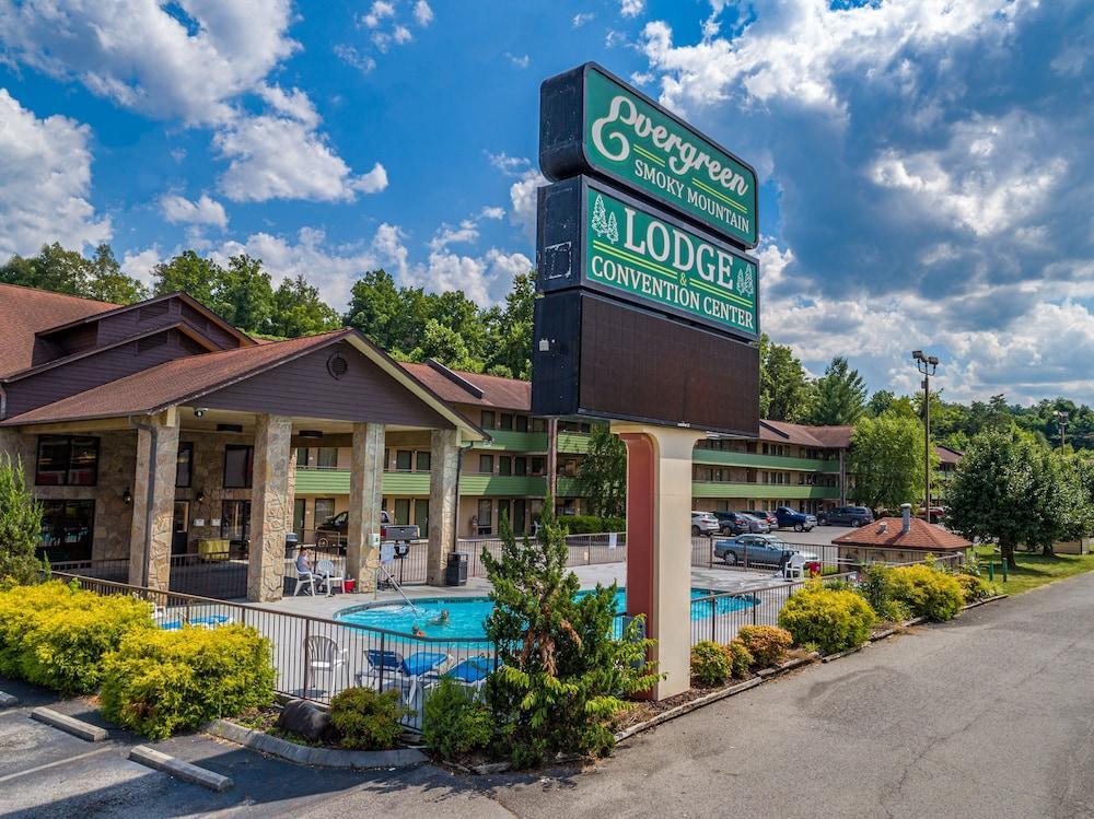 Foto del exterior de Hotel Days Inn By Wyndham Pigeon Forge South