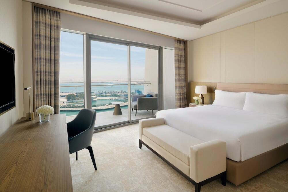 Foto de una habitación de InterContinental Residences Abu Dhabi, an IHG Hotel