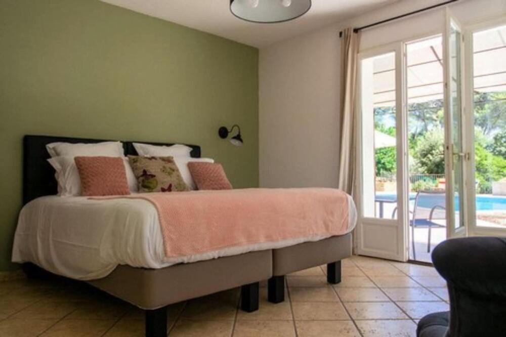 Foto de una habitación de Bed-and-Breakfast Une Pause en Provence