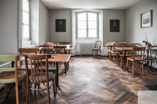 Foto de los servicios de Hostal Manoir de la Côte-Dieu