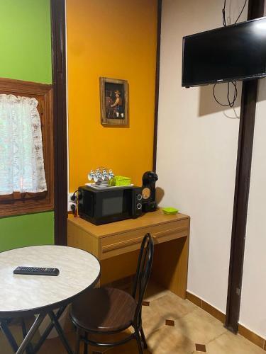 Foto de una habitación de Albergue La HERMIDA