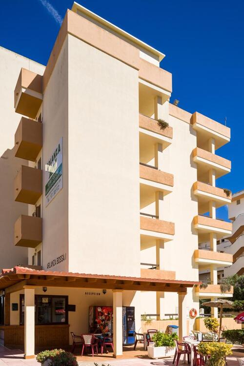 Foto del exterior de Apartamentos Arlanza - Only Adults