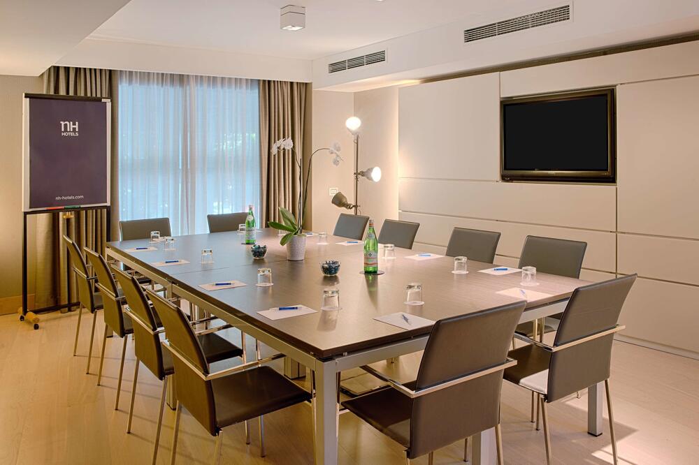 Foto de los servicios de Hotel NH Pisa